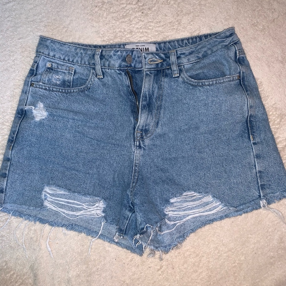 New Look Distressed High-waisted Shorts